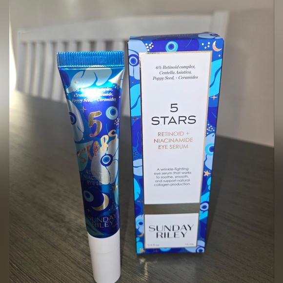 Sunday Riley 5 Stars Retinoid + Niacinamide Eye Serum - Blue and White - Picture 5 of 7